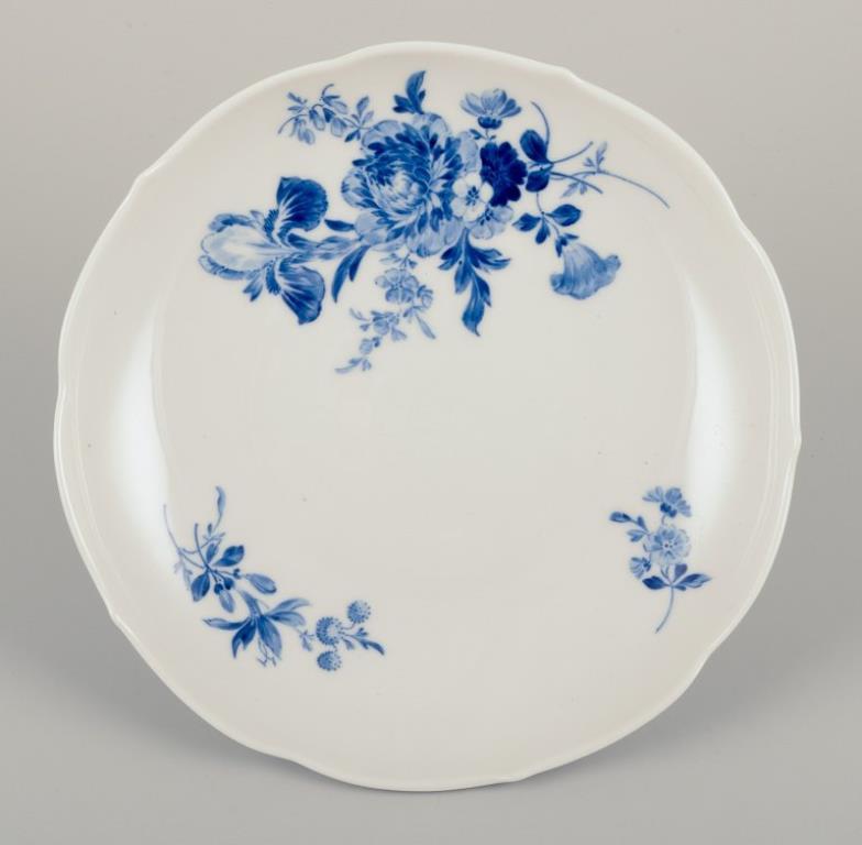 Porcelain Meissen, Germany. Two pairs of bouillon cups in blue-painted porcelain. For Sale