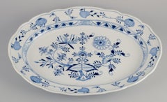 Meissen, Germany. Very large Blue Onion pattern serving platter. Ca. 1900