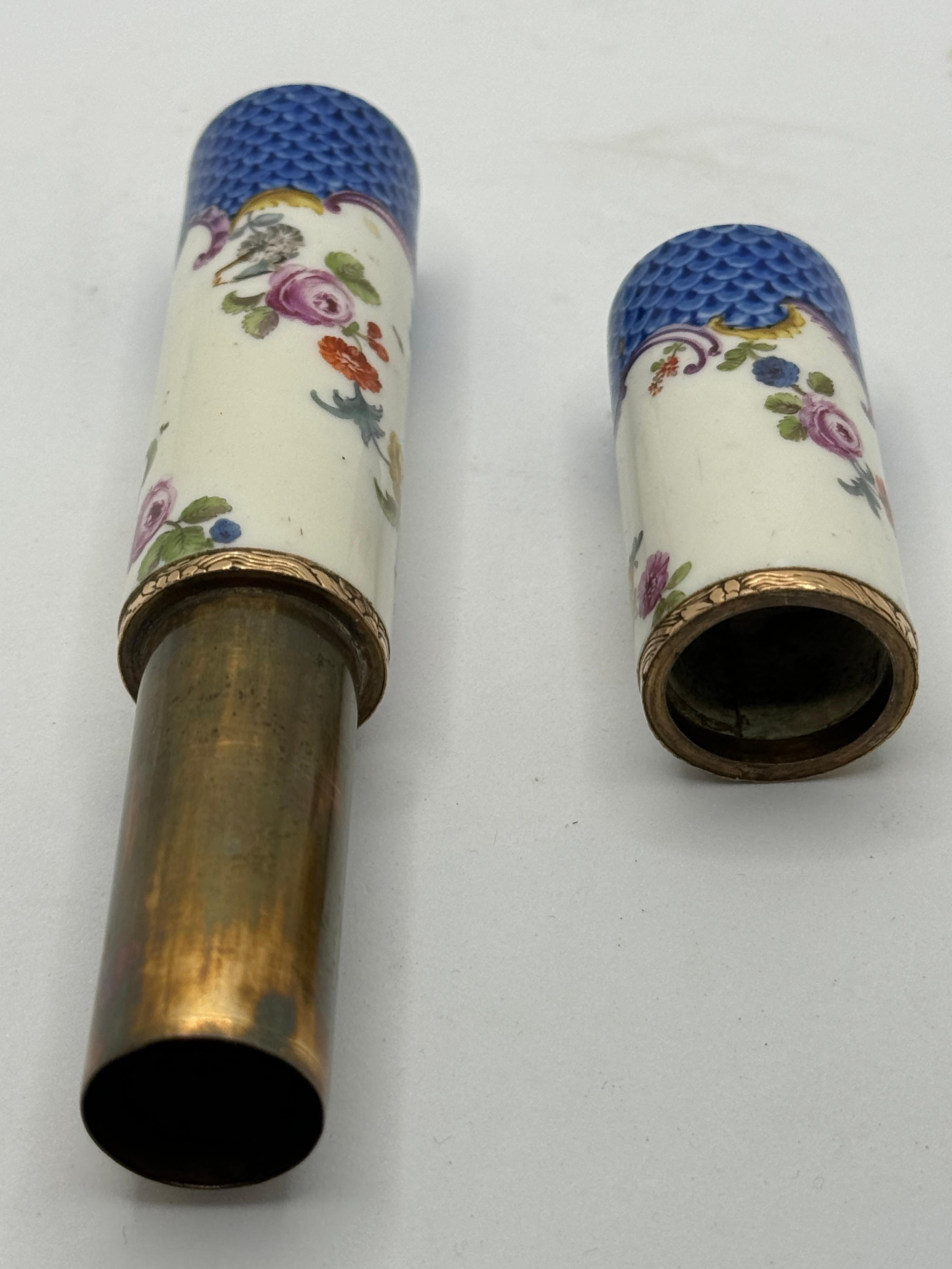 Etui montado en metal dorado de Meissen / Estuche para pasamontañas, hacia 1755 en venta 2