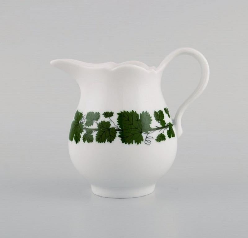 Servicio de Café Egoísta de Hiedra Verde de Meissen en Porcelana Pintada a Mano mediados del siglo XX en venta