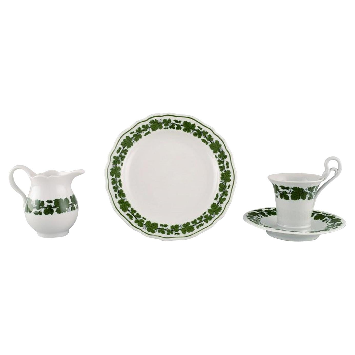 Meissen Green Ivy Vine Leaf Egoist Coffee Service in Hand-Painted Porcelain For Sale