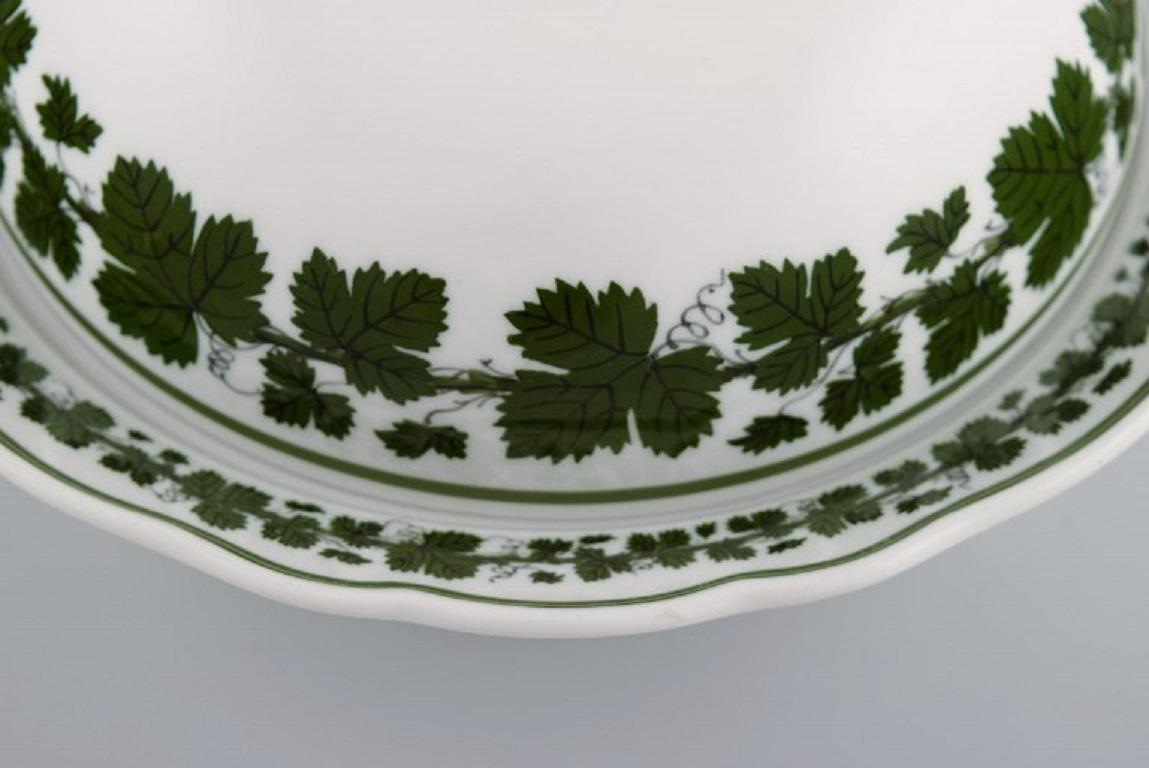 20th Century Meissen Green Ivy Vine Leaf Lidded Tureen in Hand-Painted Porcelain