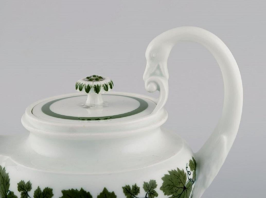 Mid-20th Century Meissen Green Ivy Vine Leaf, Teapot, Sugar Bowl, Cream Jug and Serving Tray