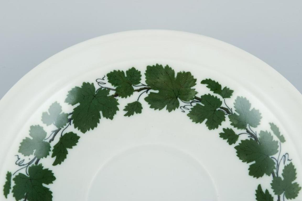 Porcelain Meissen, Green Ivy Vine. Set of three tea cups and saucers. Mid-20th C. For Sale