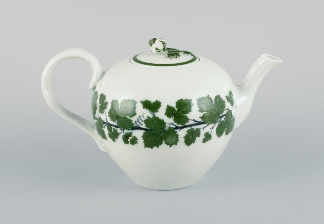 Hand-Painted Meissen Green Ivy Vine, small teapot with flower knob lid. 