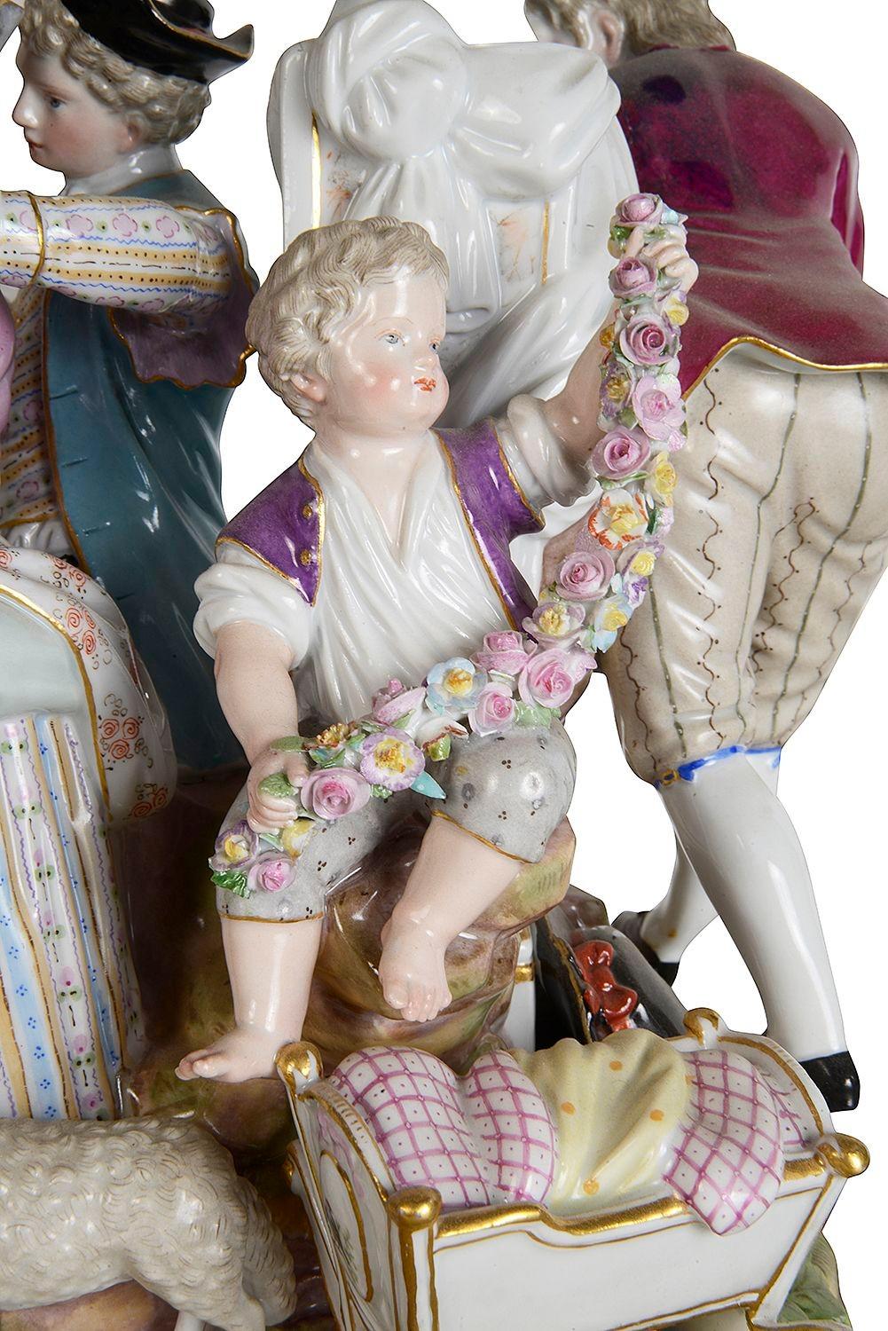 Groupe de Meissen, un couple en train de faire la cour, avec un buste classique derrière. en vente 3