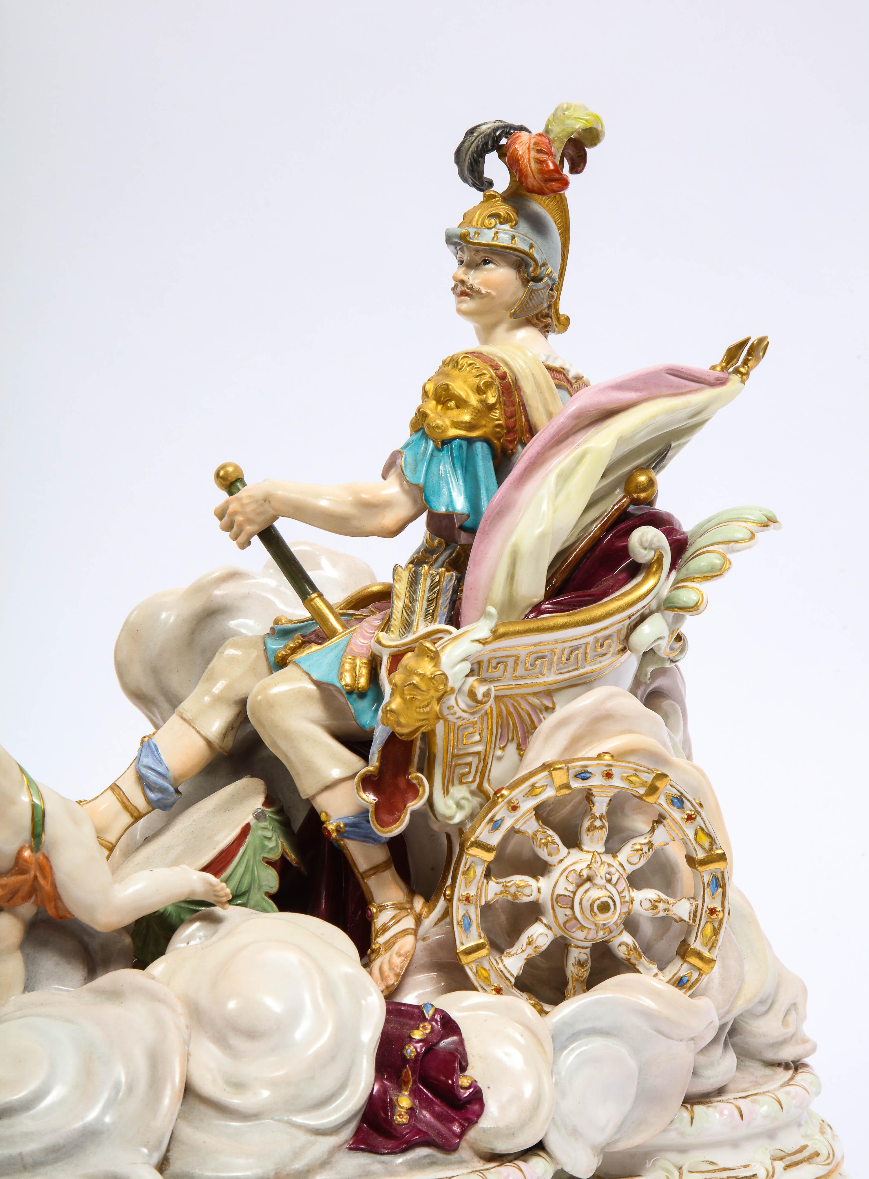 Dipinto a mano Raggruppamento di Meissen con carro da guerra di Marte e putti da guerra per Caterina la Grande in vendita