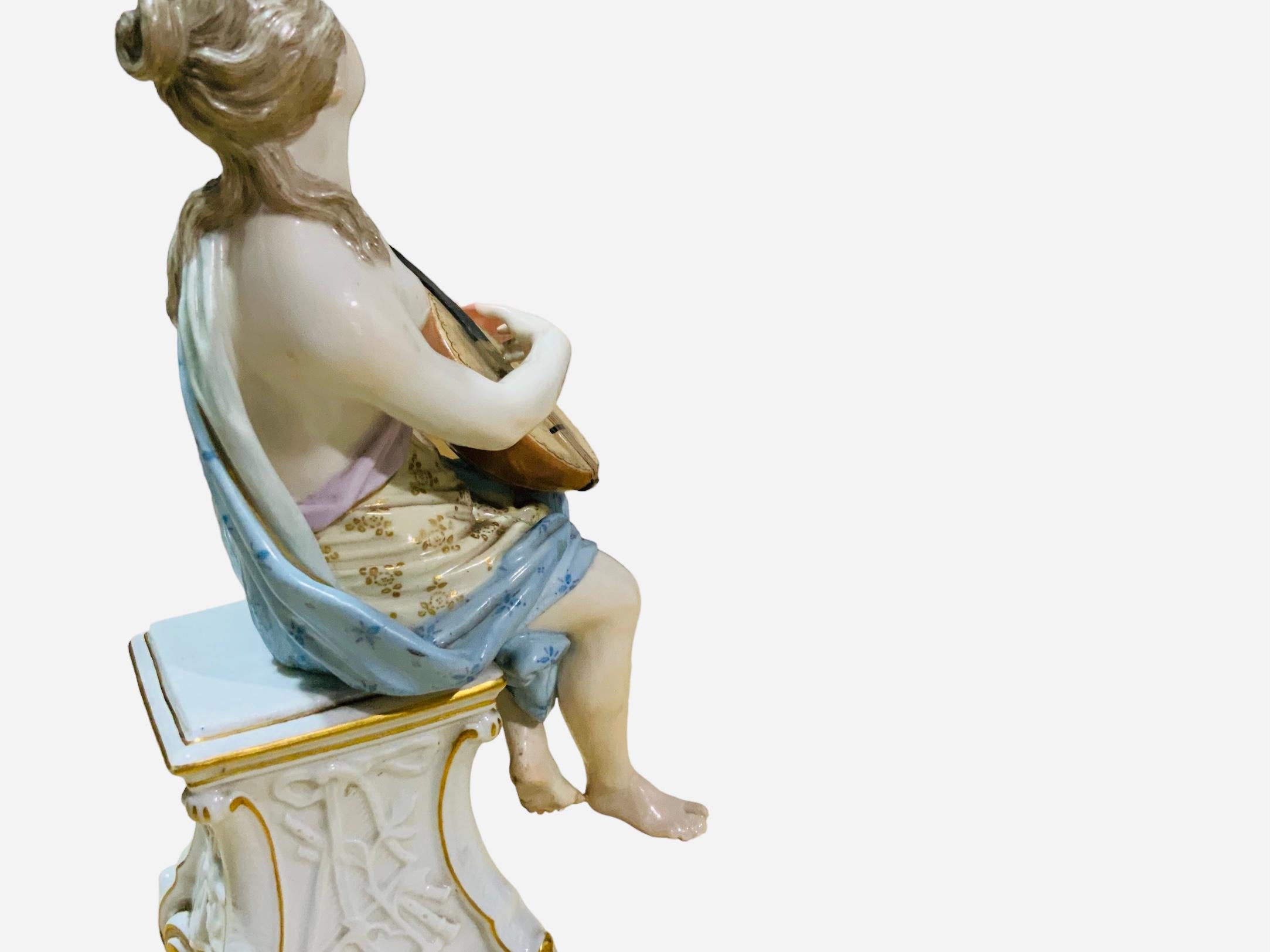 Meissen Hand Painted Porcelain Figurine Of A  Greek Mythology’s Muse  In Good Condition For Sale In Guaynabo, PR