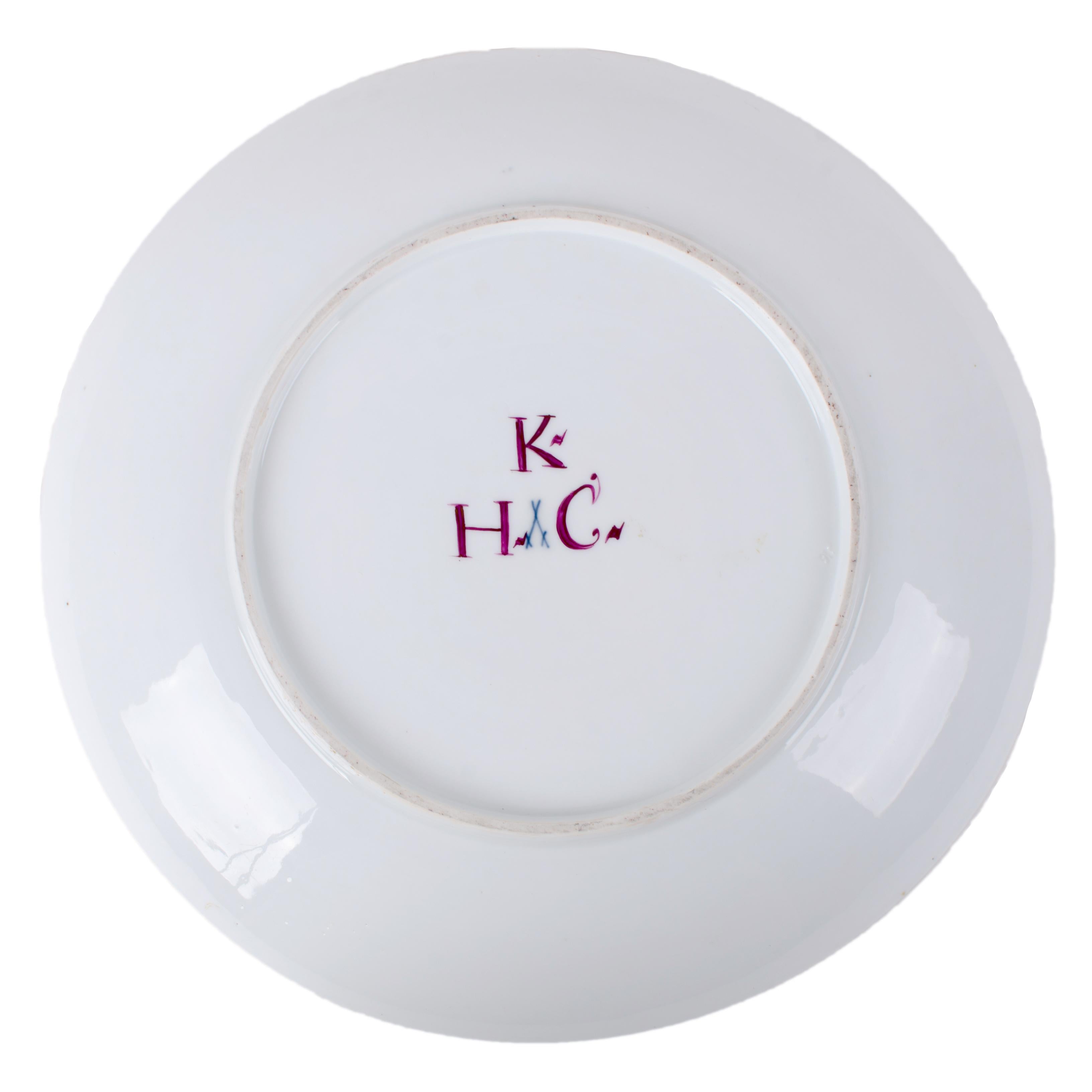 Meissener K.H.C. Royal Saxon Court Intarsienteller mit rotem Drachenmotiv

Meissener Porzellan mit Dekor 