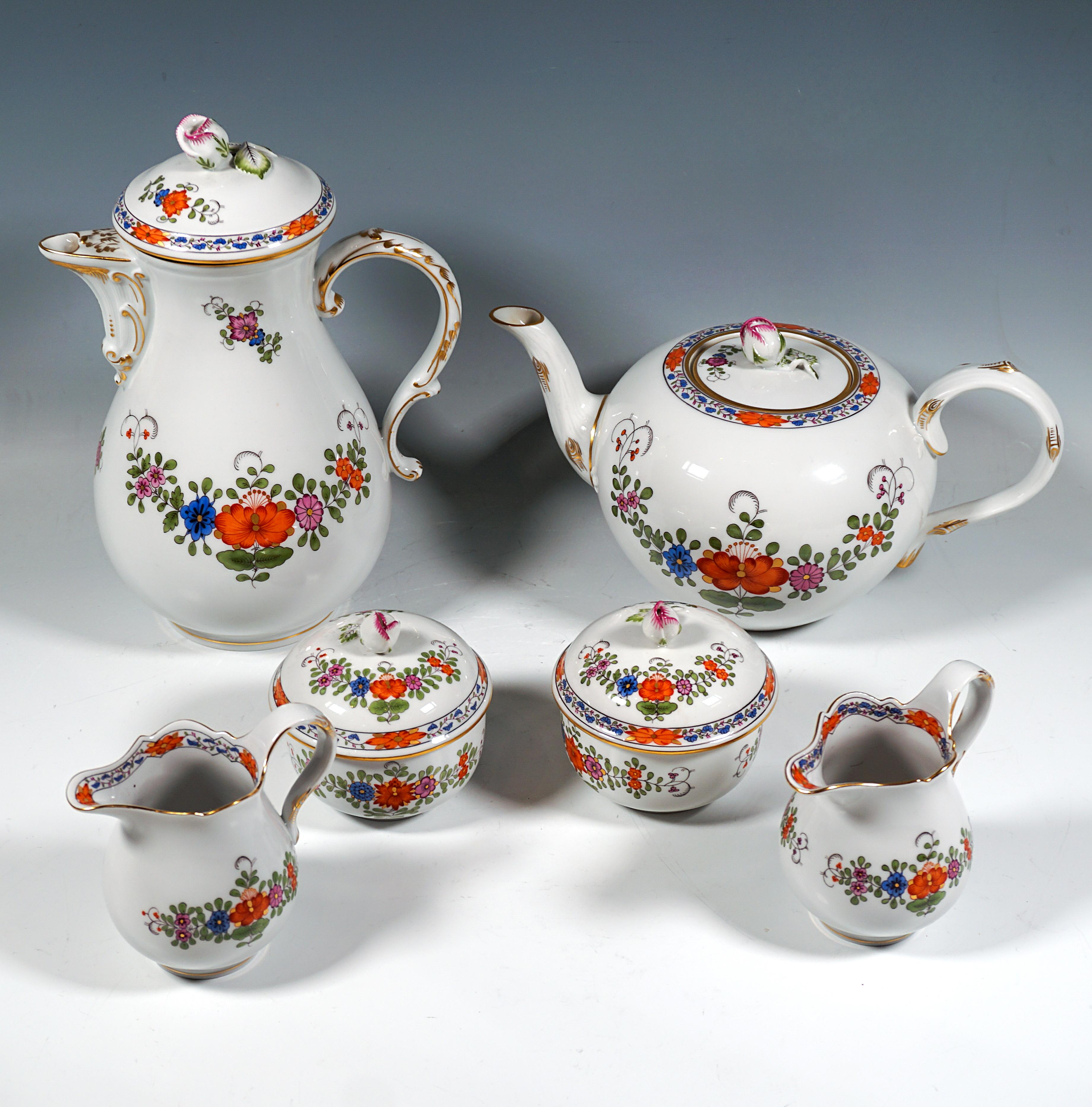 Juego de café, té y postre Meissen para 12 personas, flores indias, Alemania, S. XX Alemán en venta
