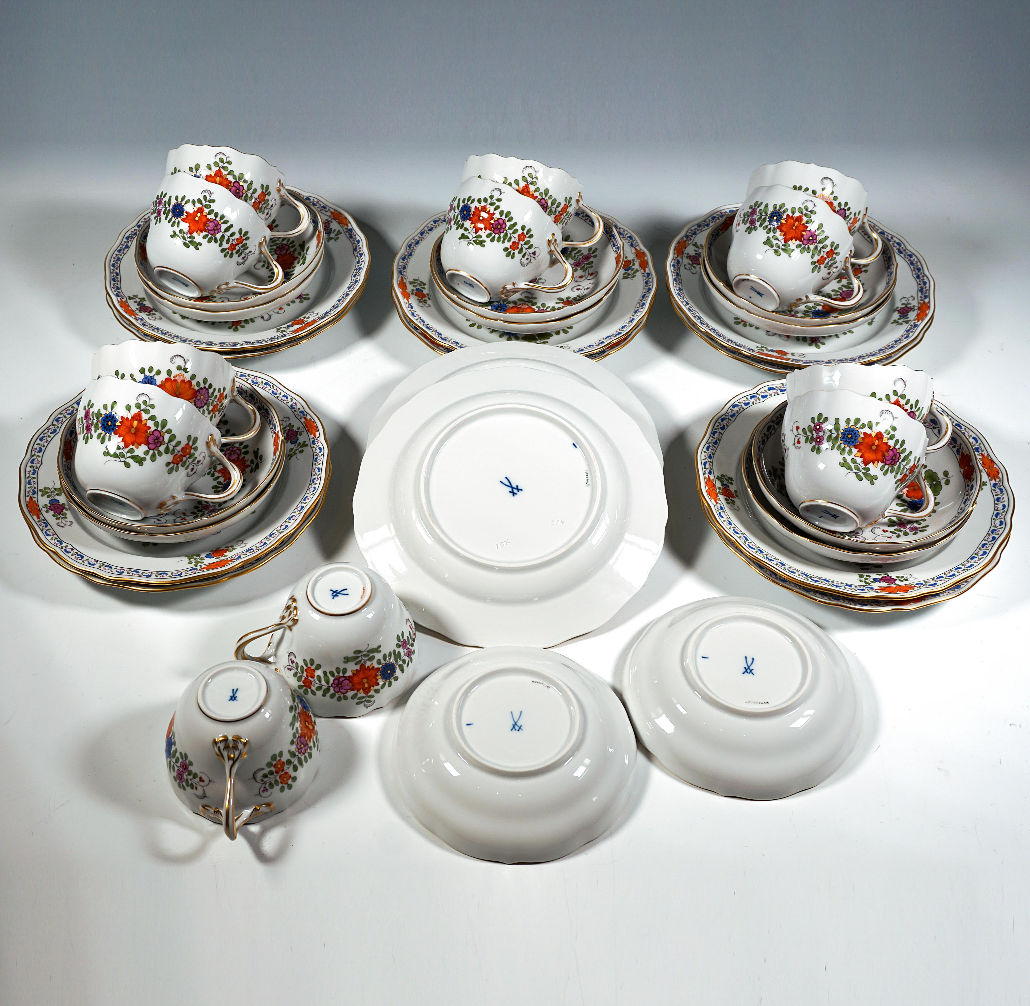Juego de café, té y postre Meissen para 12 personas, flores indias, Alemania, S. XX en Bueno estado para la venta en Vienna, AT