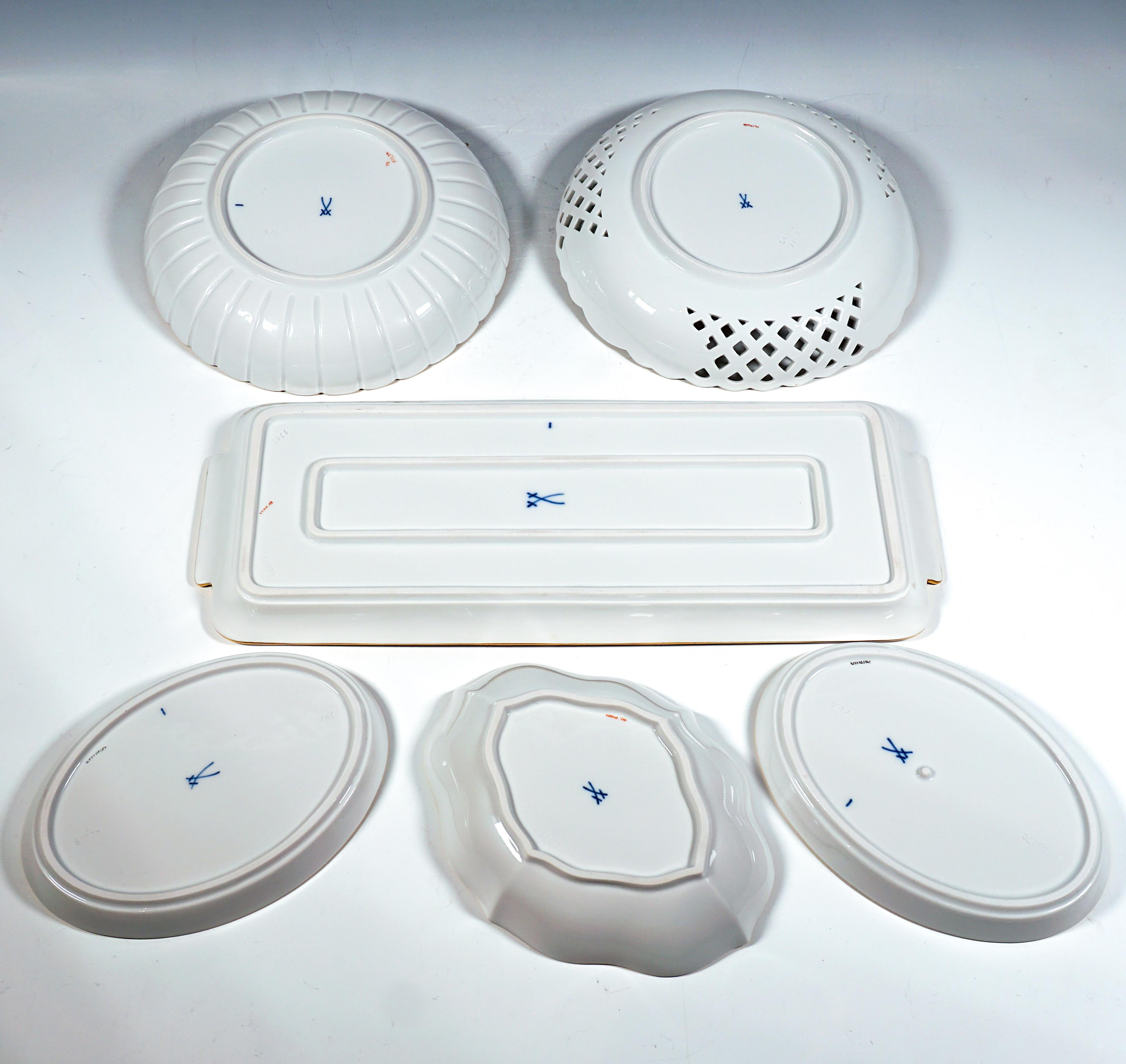 Juego de café, té y postre Meissen para 12 personas, flores indias, Alemania, S. XX Porcelana en venta