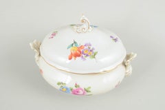 Meissen. Large porcelain tureen with floral decoration. Saxon flower pattern.