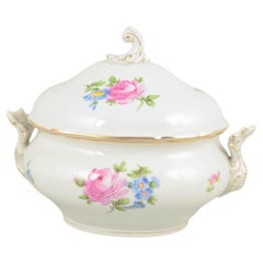 Meissen. Large porcelain tureen with floral decoration. Saxon flower pattern.