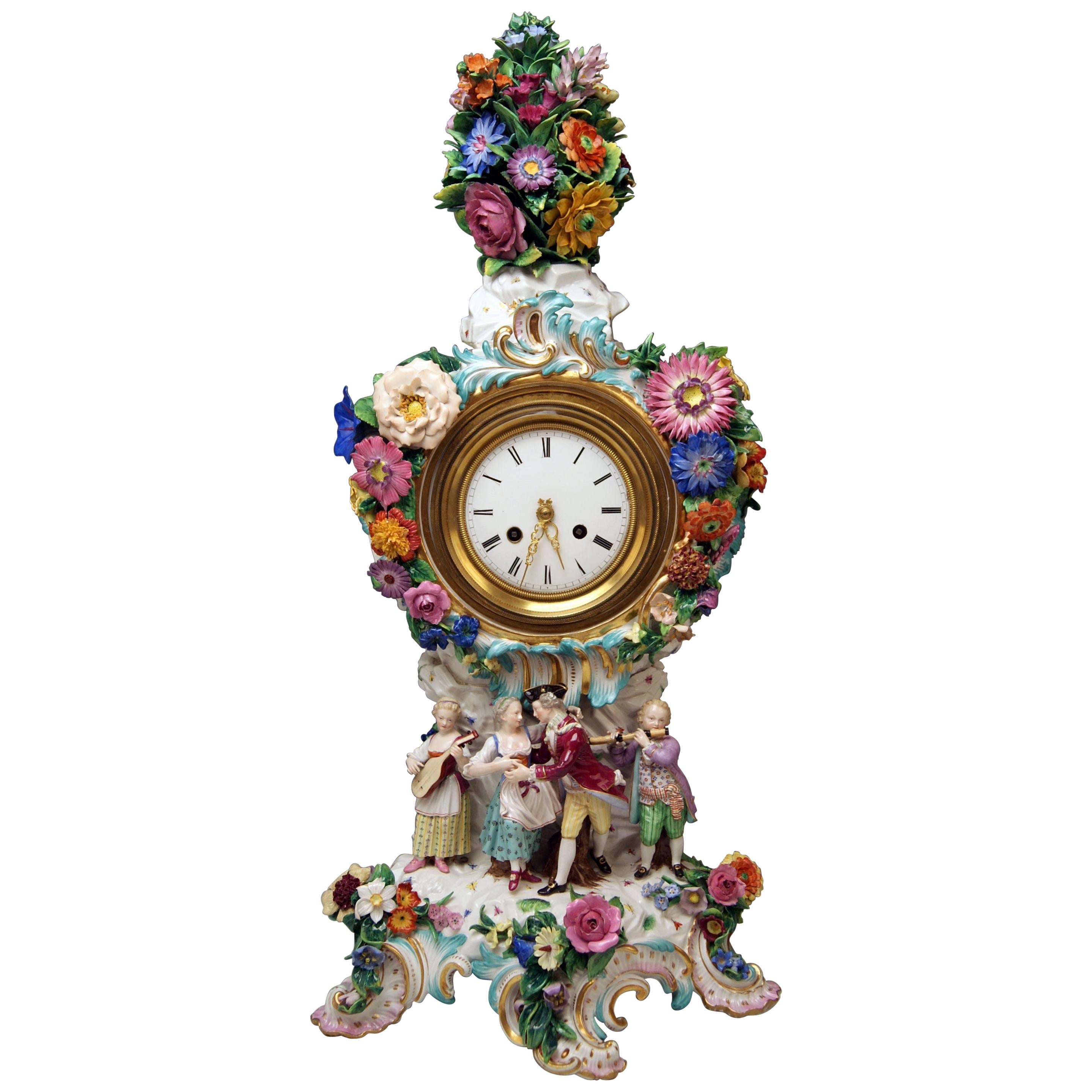 Meissen Mantel Clock Flowers Figurines Model 1047 Leuteritz Height 25.98 inches 