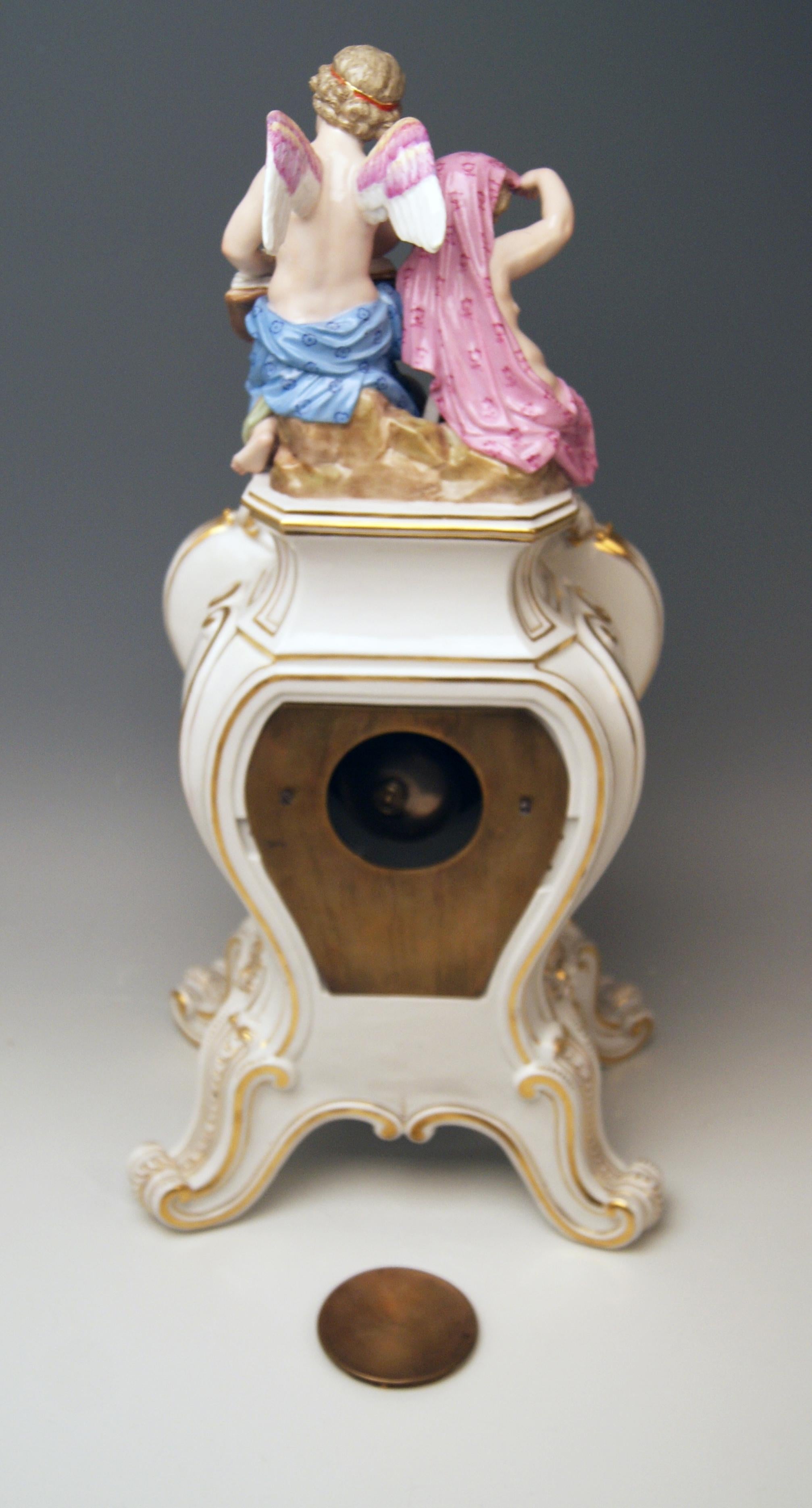 Meissen Mantle Table Clock Allegory of Water Ernst August Leuteritz, circa 1880 In Good Condition In Vienna, AT