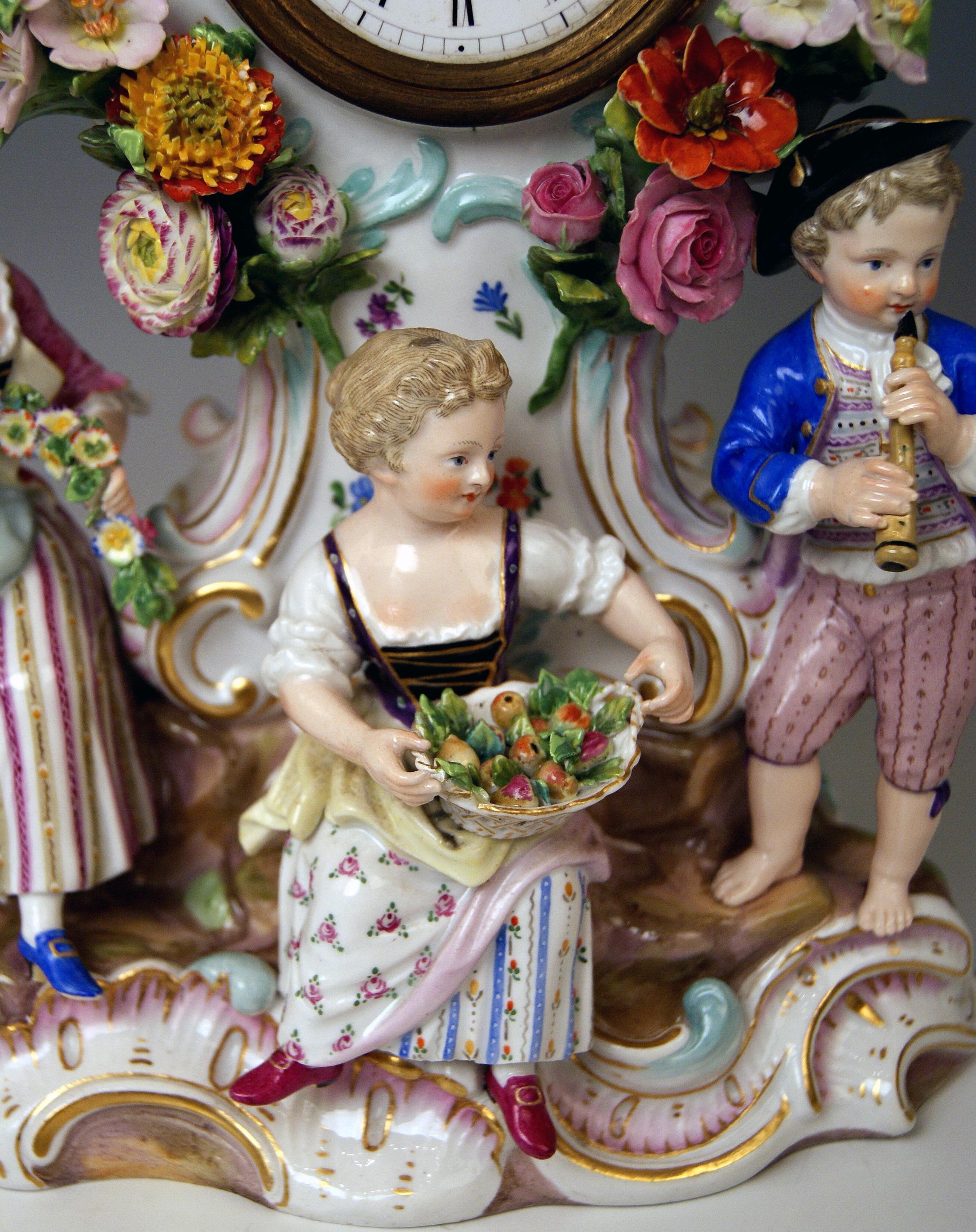 Meissen gorgeous mantle / table clock abundantly decorated with sculptured gardener figurines and flowers.

Manufactory: Meissen
Hallmarked: Blue Meissen Sword Mark (underglazed)
First quality 
Model Number 572
Painter's Number 8
Dating: made