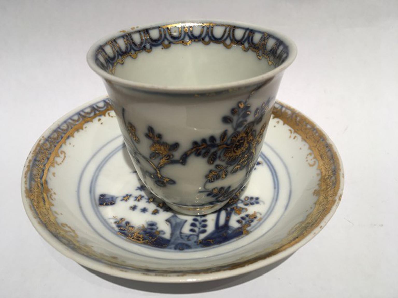 This is a small masterpiece of craftsmanship: The fine porcelain is designed with floral and natural scenes, rich in detail.
A piece for refined collectors or useful to start a collection

Marked on the back.
With certificate of