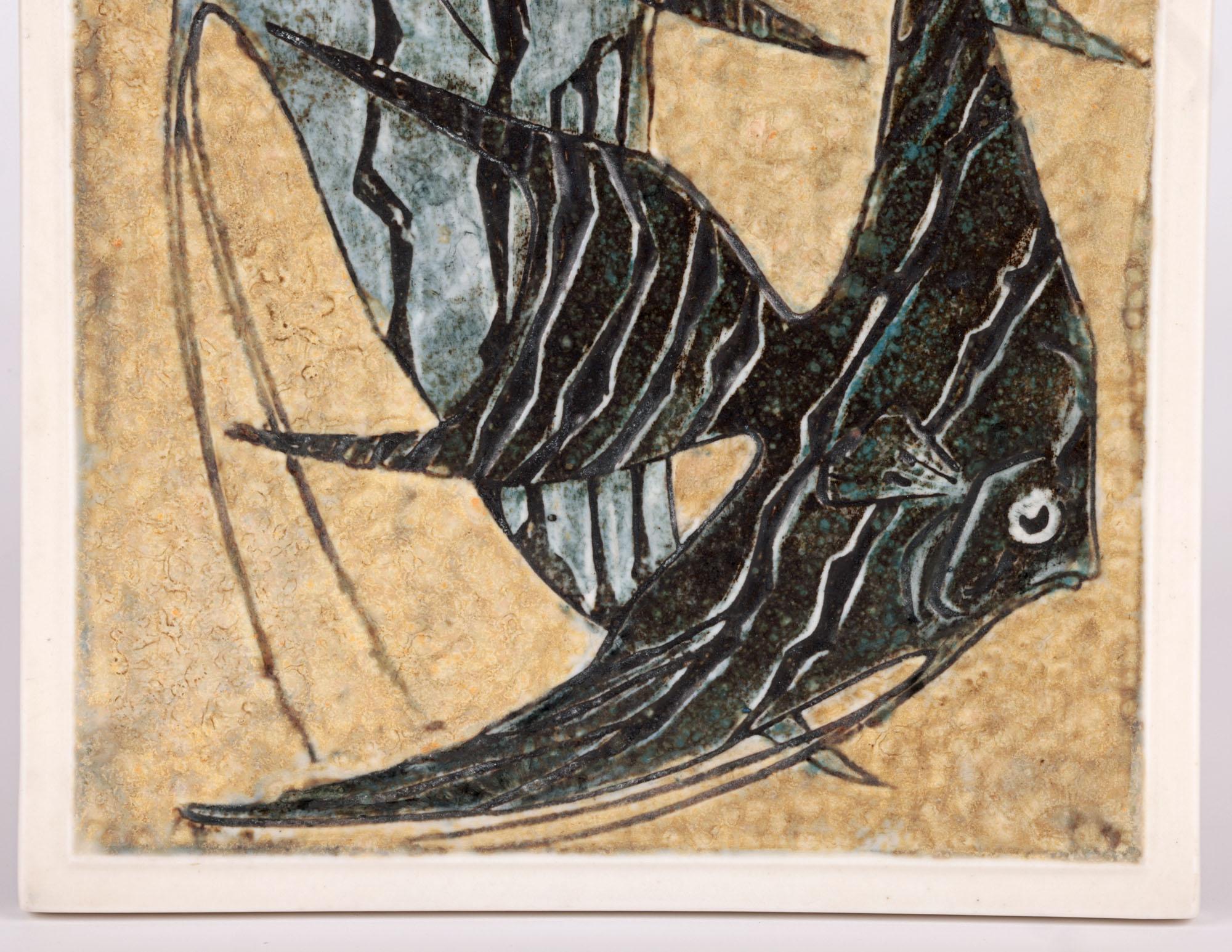 20ième siècle Plaque murale en porcelaine de Meissen du milieu du siècle avec poisson d'ange en vente