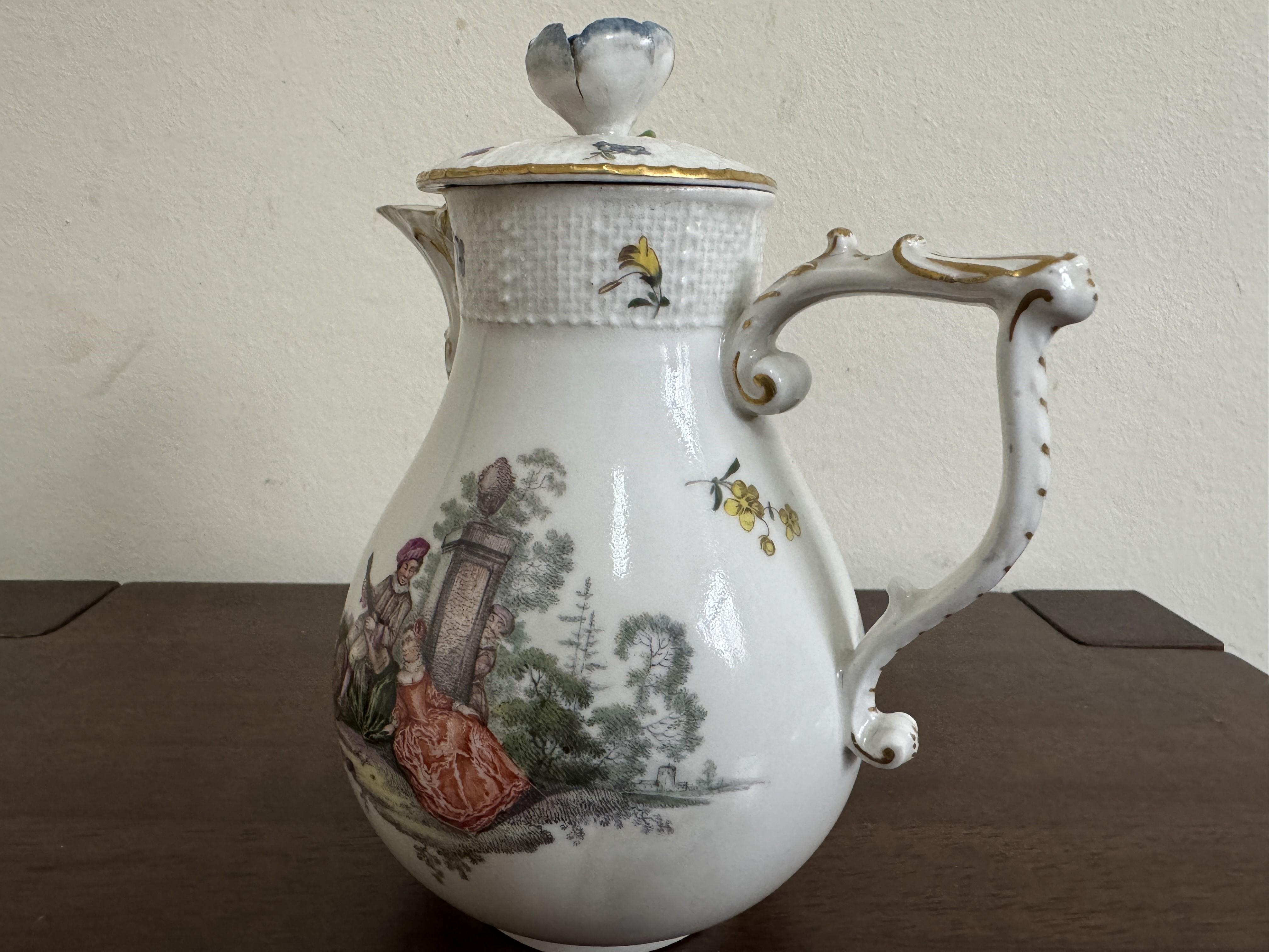 Porcelain Meissen milk jug and cover, circa 1760 For Sale