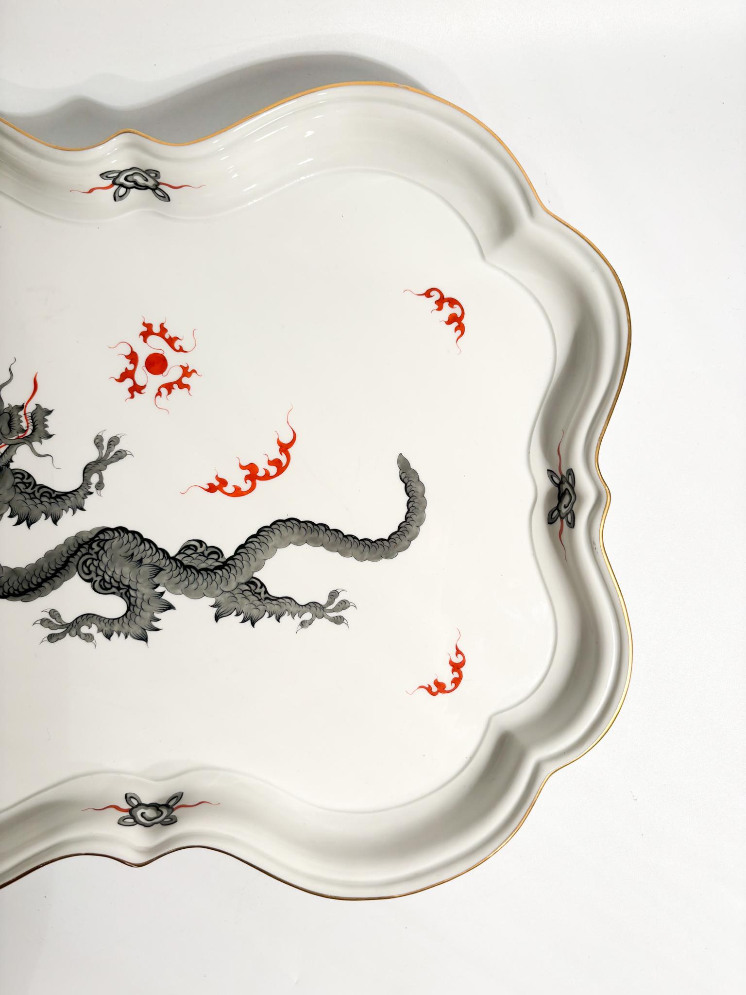 Meissen Ming Dragon Black Porcelain Tray from the 1980s In Good Condition In Milano, MI