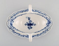 Meissen Neuer Ausschnitt Sauce Bowl in Hand-Painted Porcelain, Approx. 1900