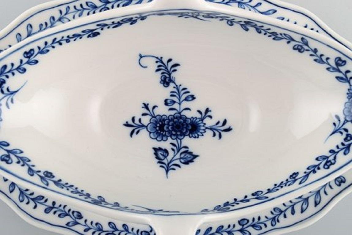 Peint à la main Saucière Meissen Neuer Ausschnitt en porcelaine peinte à la main, environ 1900 en vente