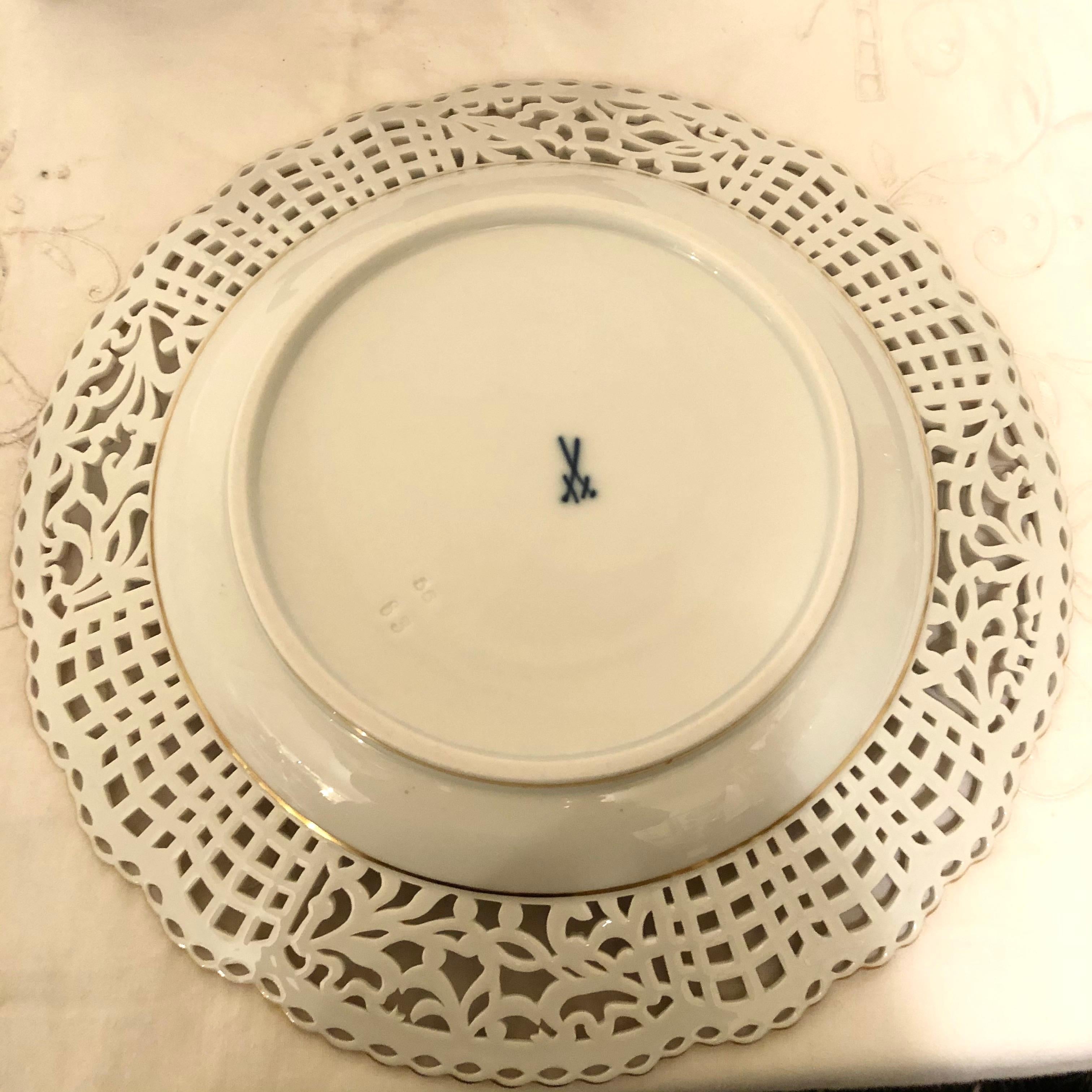 Meissen Open Work Cabinet Plate Painted with a Bouquet and Raised Forget Me Nots 2