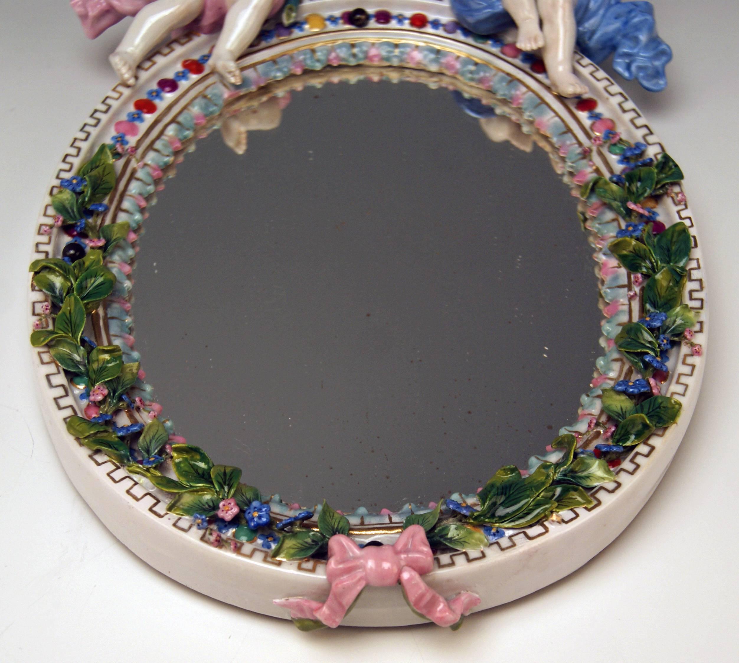 Rococo Paire de miroirs muraux ovales de Meissen avec chérubins, vintage, vers 1850