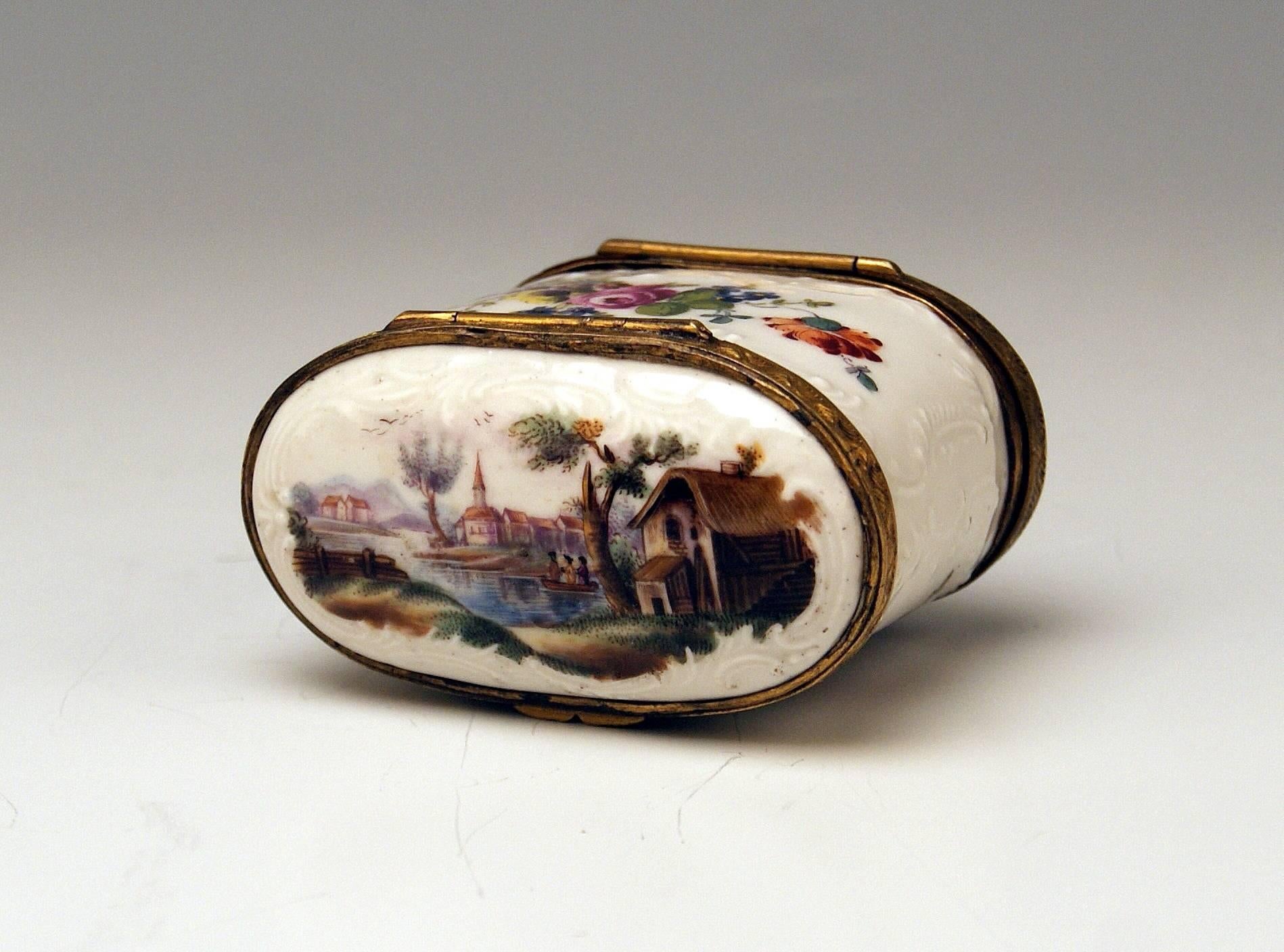 Meissen Painted Dual Lidded Rococo Box Relief Decoration Brass Mountings, 1750 For Sale 2
