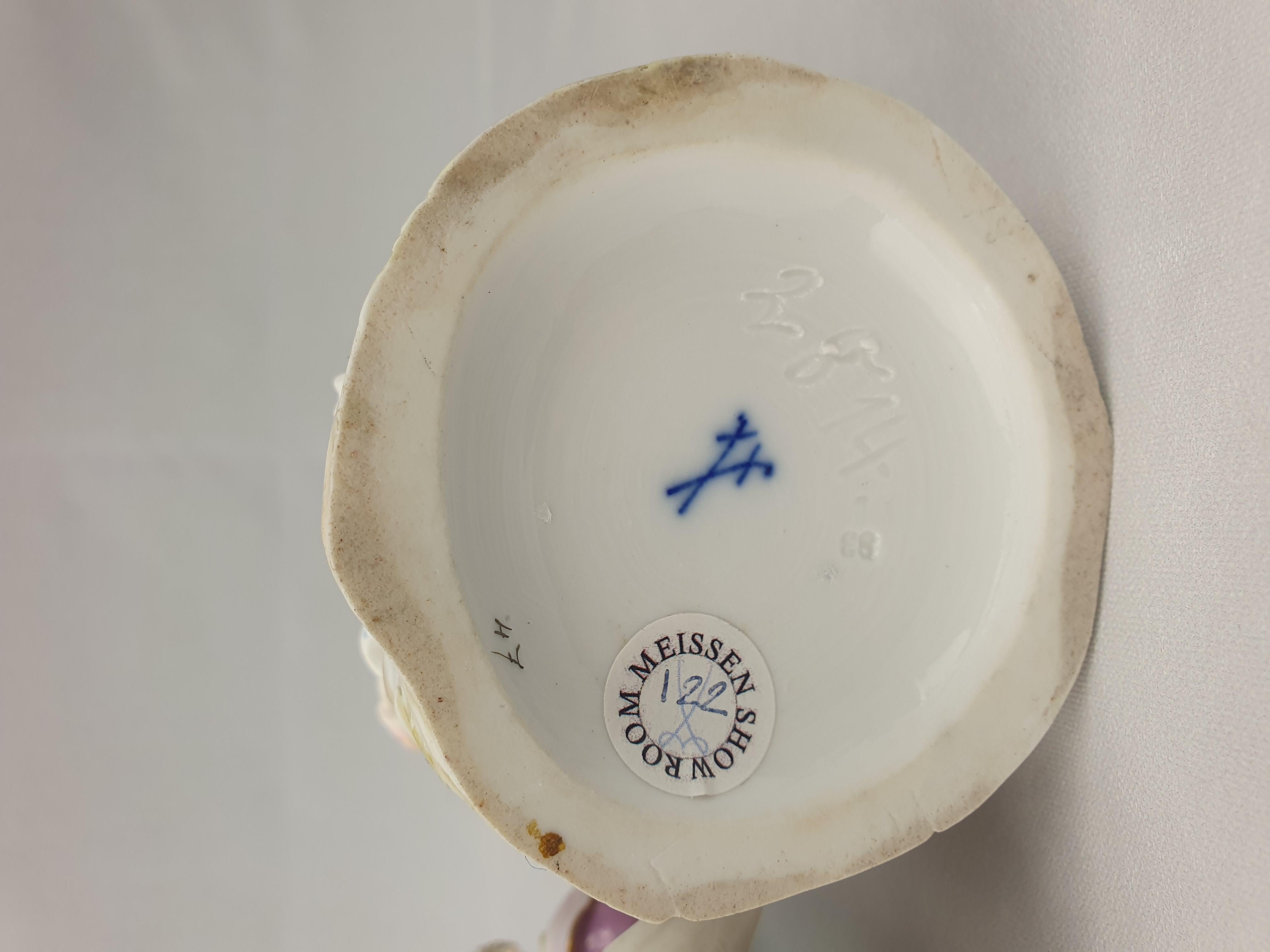 Meissen Pair Girl and Boy Feeding Chickens and Geese For Sale 9