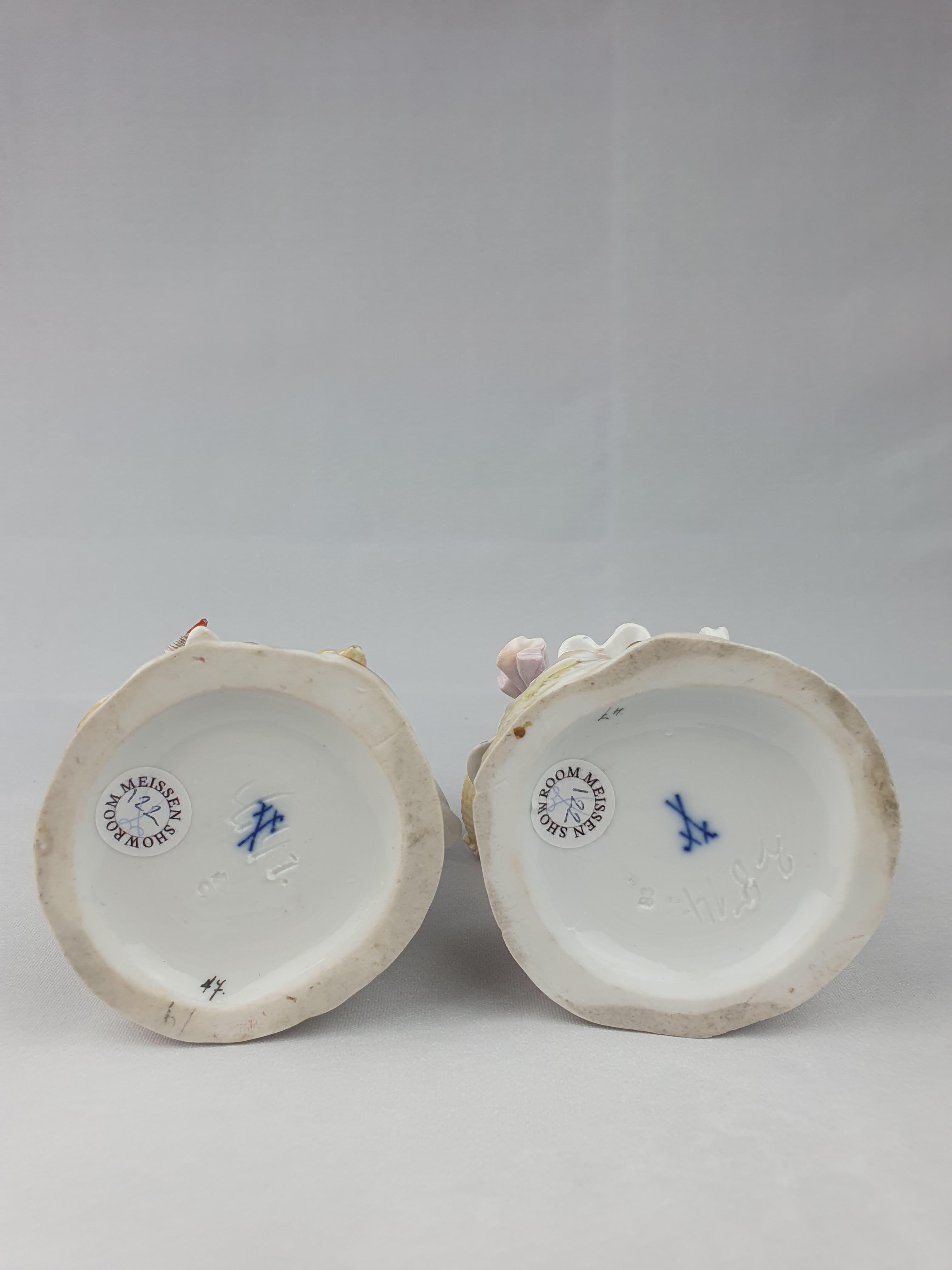 Meissen Pair Girl and Boy Feeding Chickens and Geese For Sale 11
