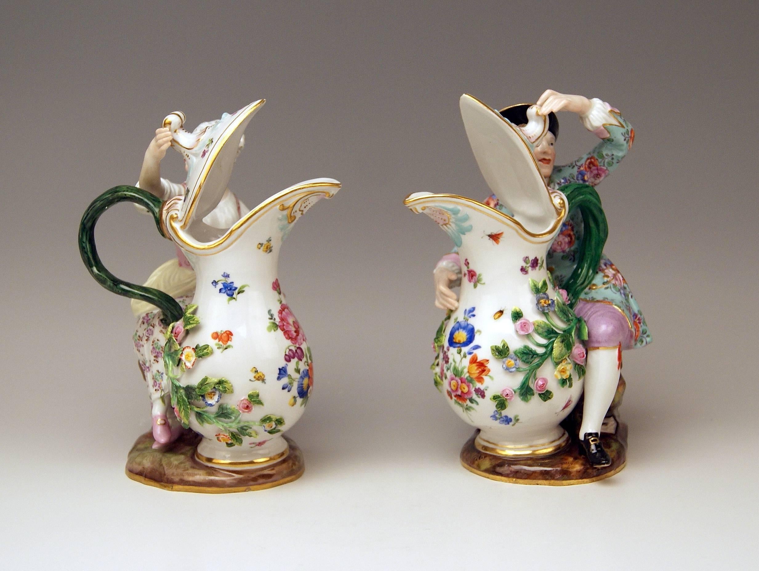Rococo Paire de figurines de Meissen avec pichet à cruche par Eberlein Modèles 1234 907 fabriquées en 1850 en vente