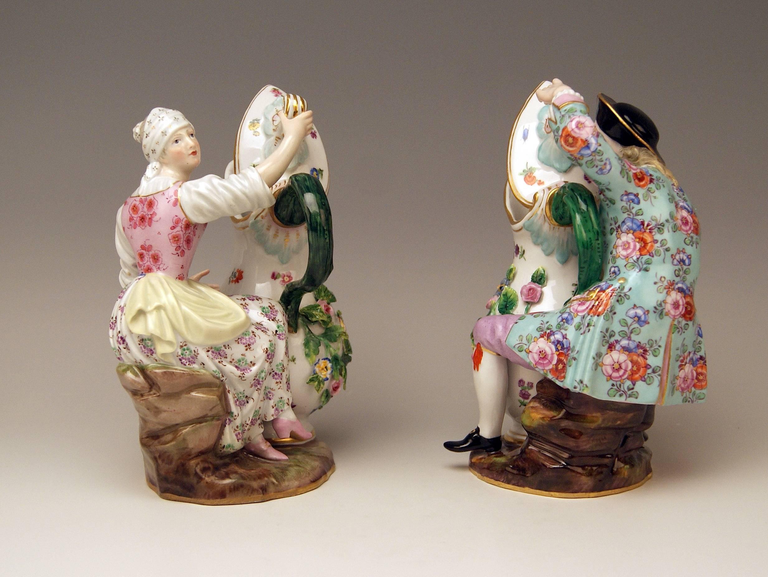 Peint Paire de figurines de Meissen avec pichet à cruche par Eberlein Modèles 1234 907 fabriquées en 1850 en vente