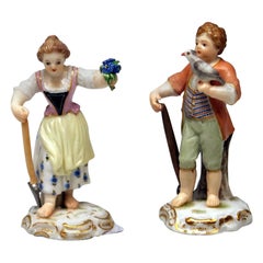 Antique Meissen Pair of Gardeners En Miniature Boy Girl Model 2869, Kaendler, circa 1850