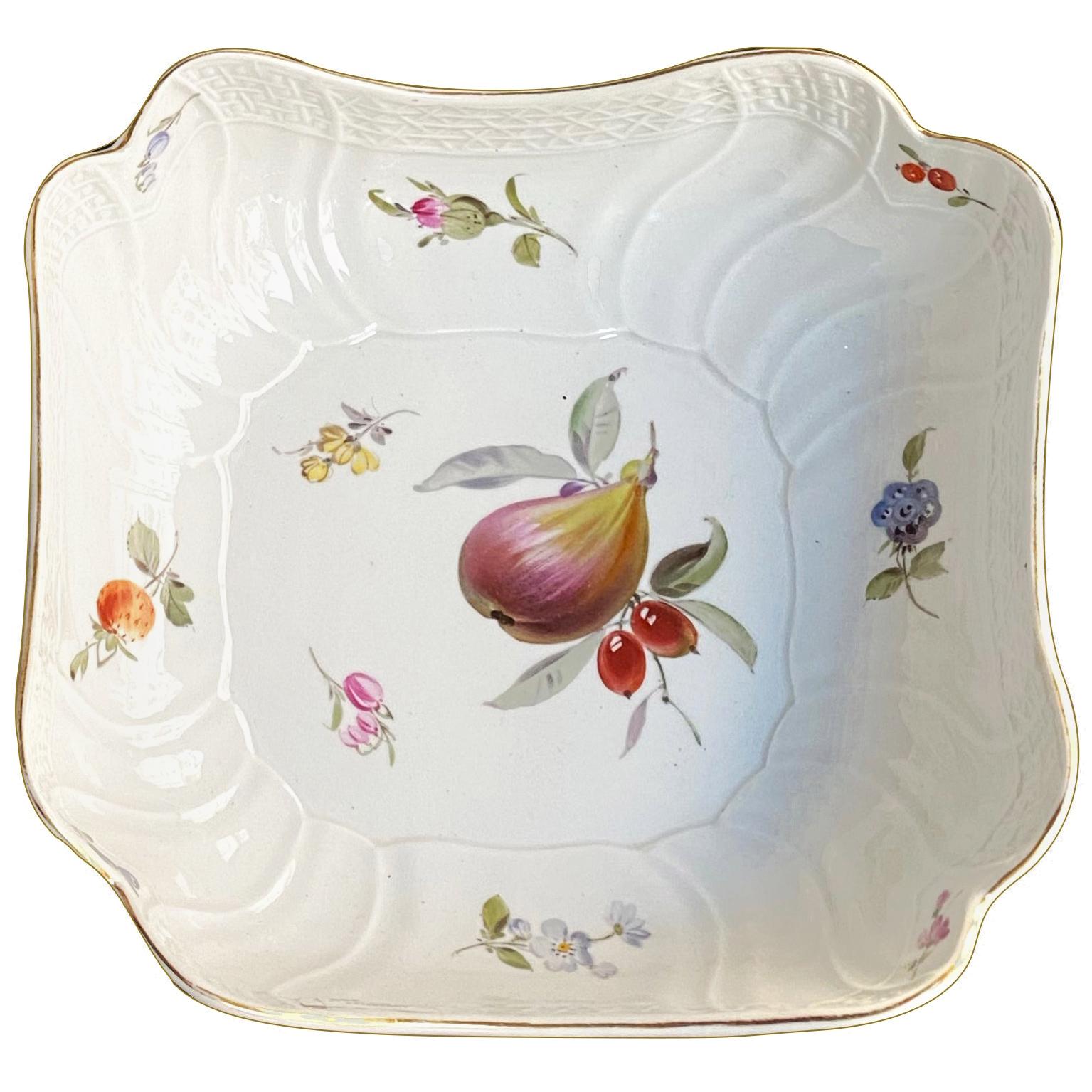 Meissen Partial Porcelain Dinner Service, of 50 Pieces, 19th Century