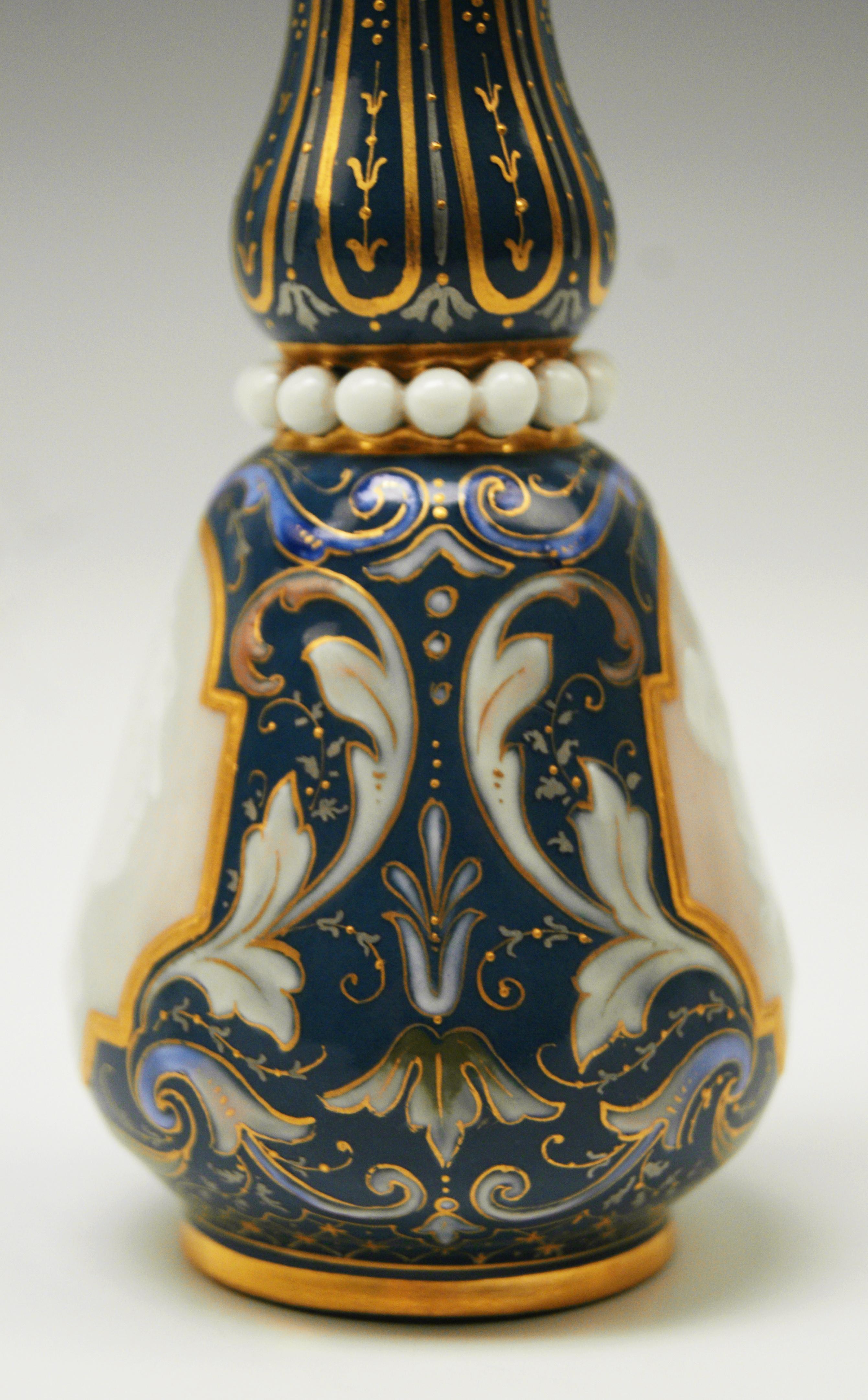 Meissen Pâte-Sur-Pâte Vase Two Panels of Female Face in Profile View Made In Excellent Condition In Vienna, AT
