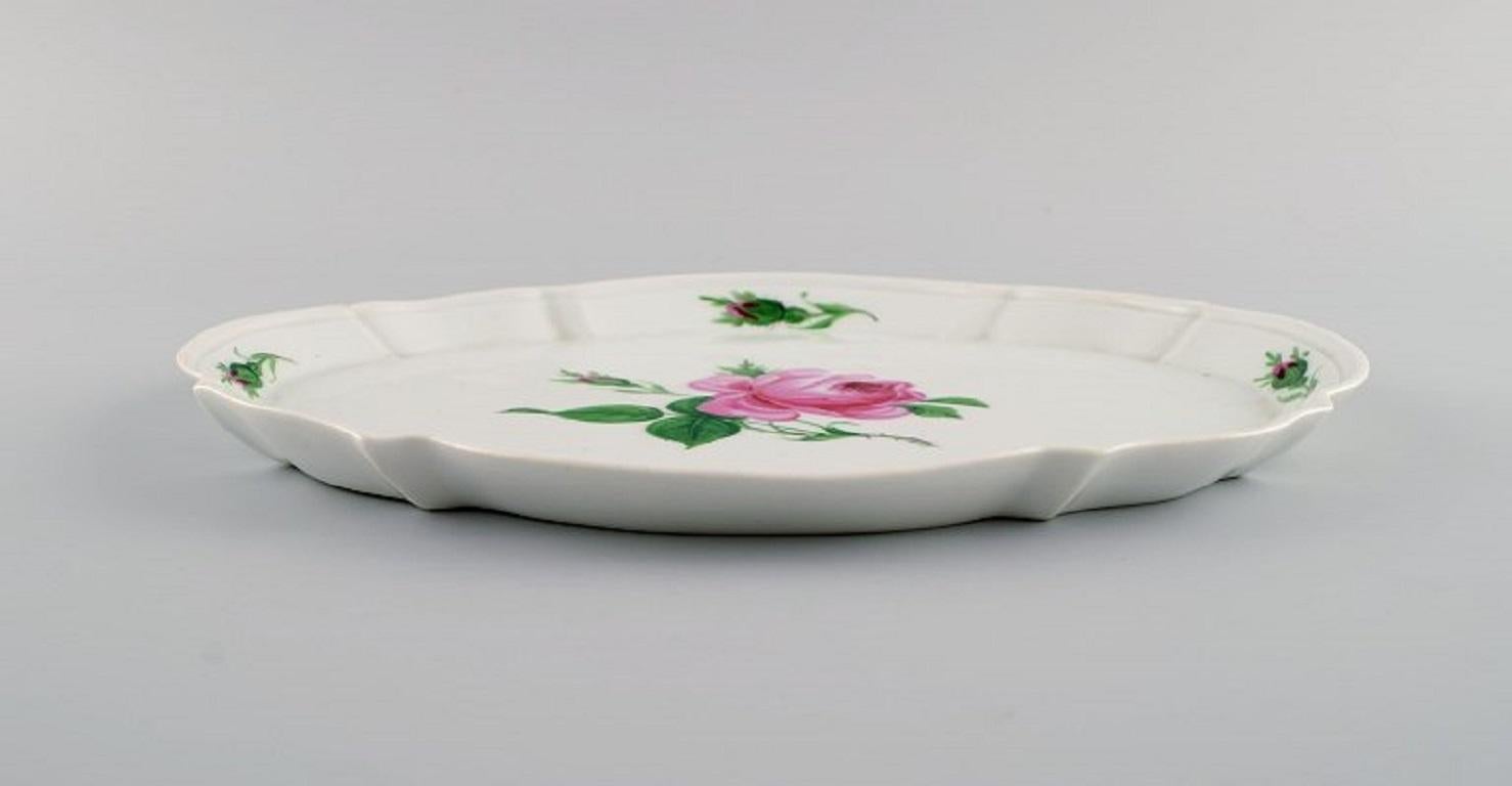 German Meissen Pink Rose tray in hand-painted porcelain with gold edge. Early 20th C. For Sale