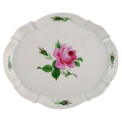 Antique Meissen Pink Rose tray in hand-painted porcelain with gold edge. Early 20th C.