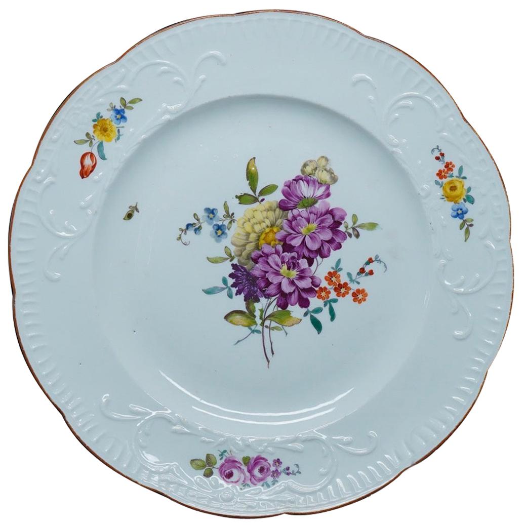 Meissen Plate with 'New Spanish' Moulded Rim, Flowers, circa 1760 For Sale