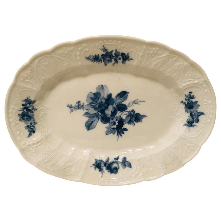 Meissen Platter with a Finely Painted Blue Bouquet of Flowers in the Center For Sale