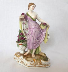 Meissen : polychromatic porcelain statue of Flora, 19th century