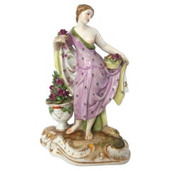 Meissen : polychromatic porcelain statue of Flora, 19th century