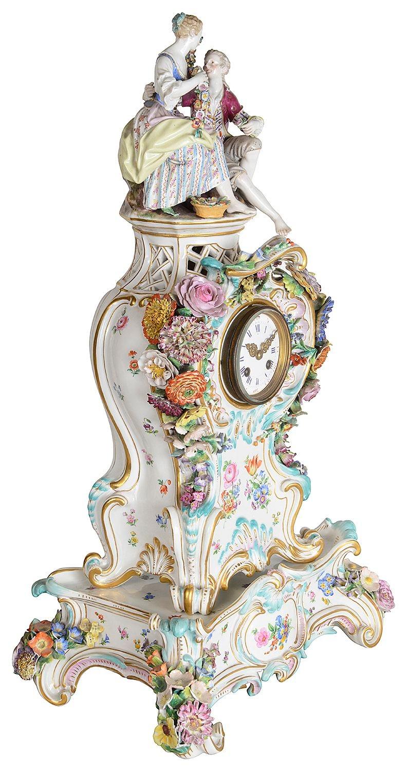 Meissen porcelain 19th century mantle clock. In Good Condition For Sale In Brighton, Sussex