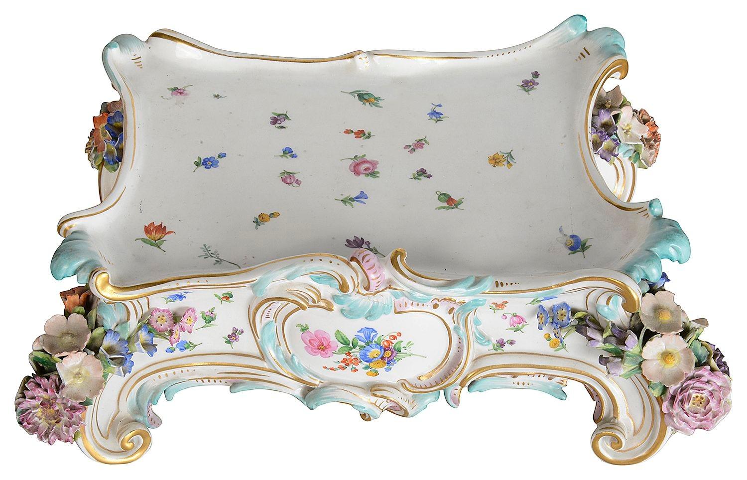 Meissen porcelain 19th century mantle clock. For Sale 2