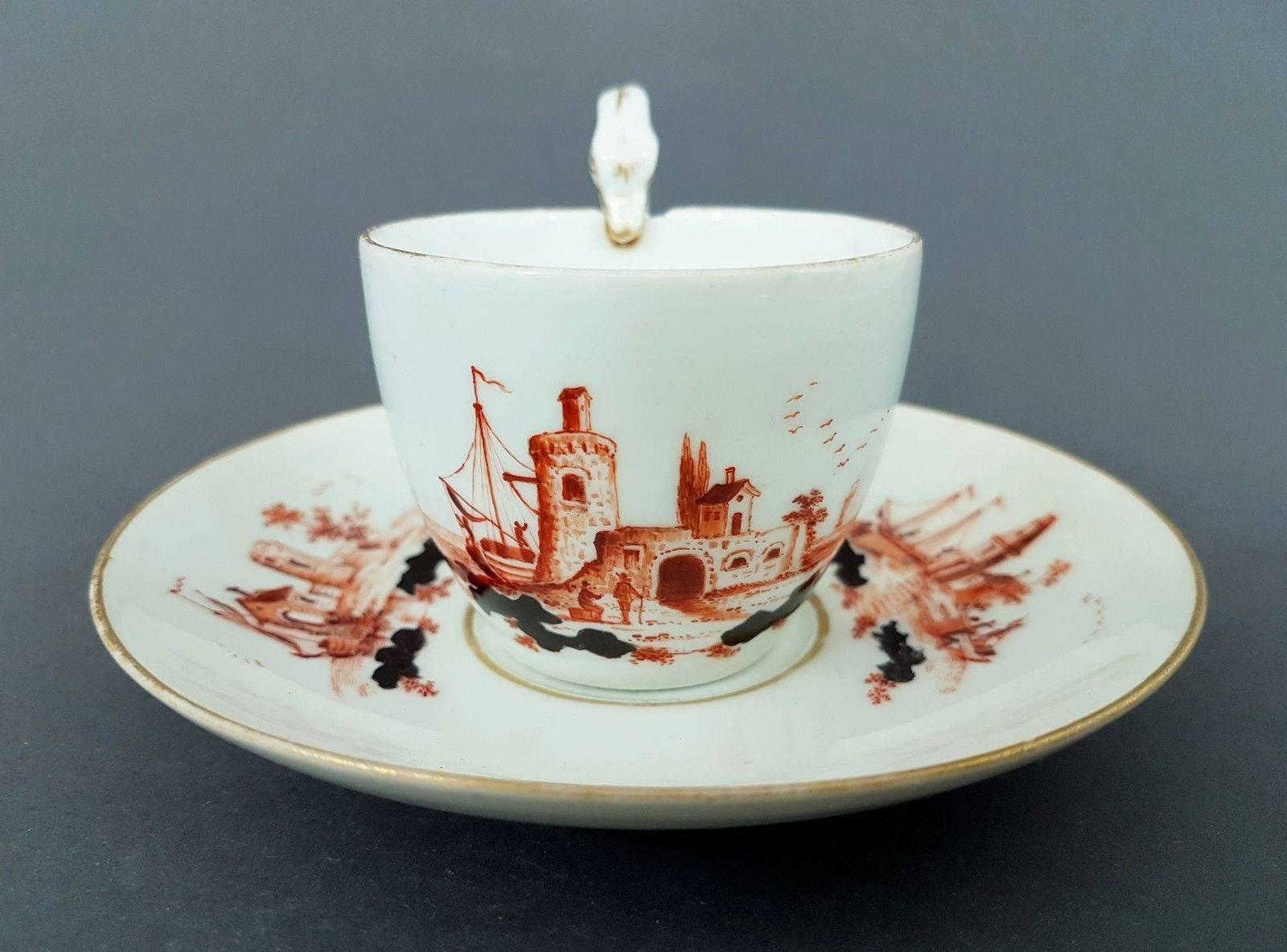 Meissen Porcelain Biedermeier Cup and Saucer with Swan Handle, circa 1820 In Good Condition For Sale In Washington Crossing, PA