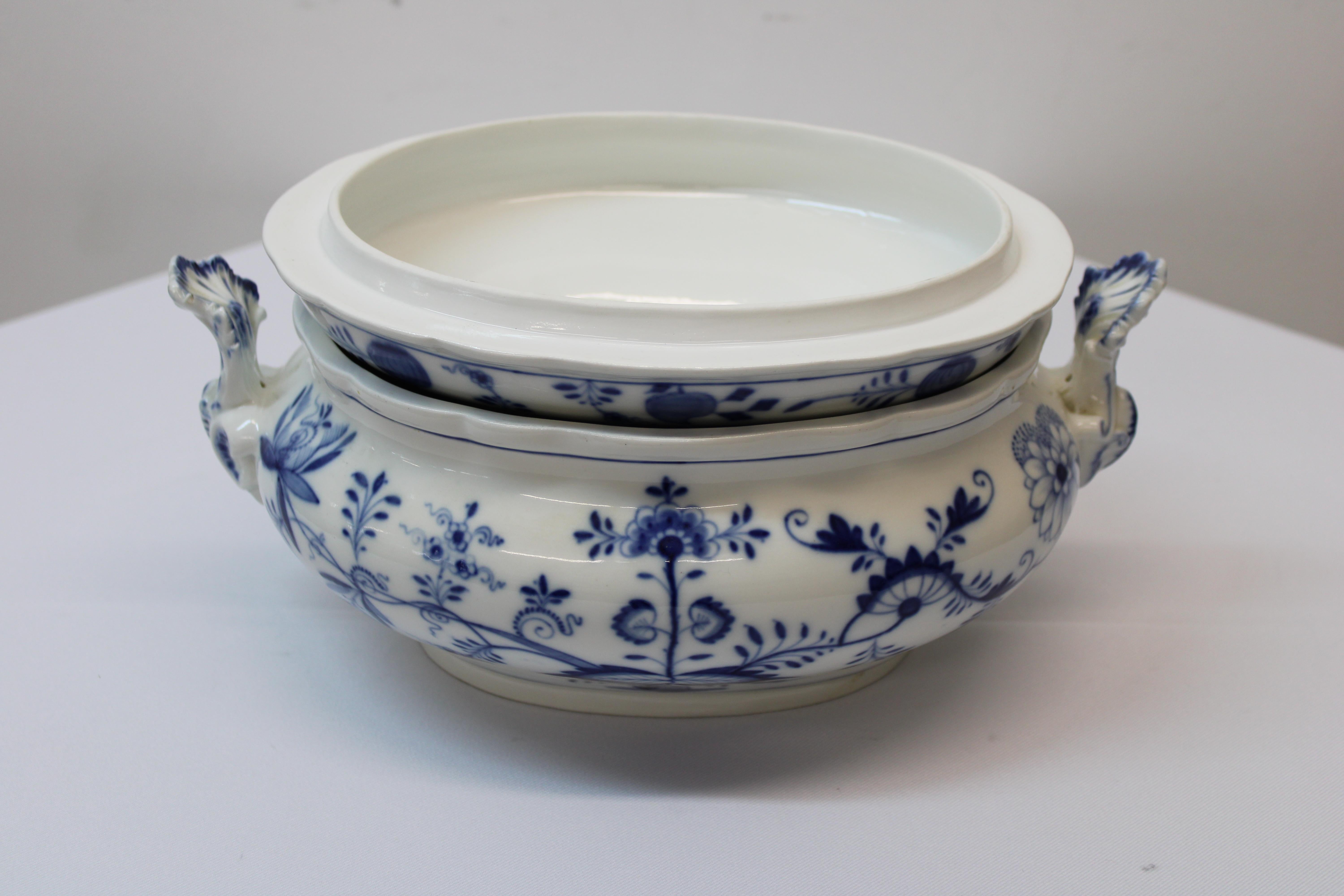 German Meissen Porcelain Blue & White Soup Tureen