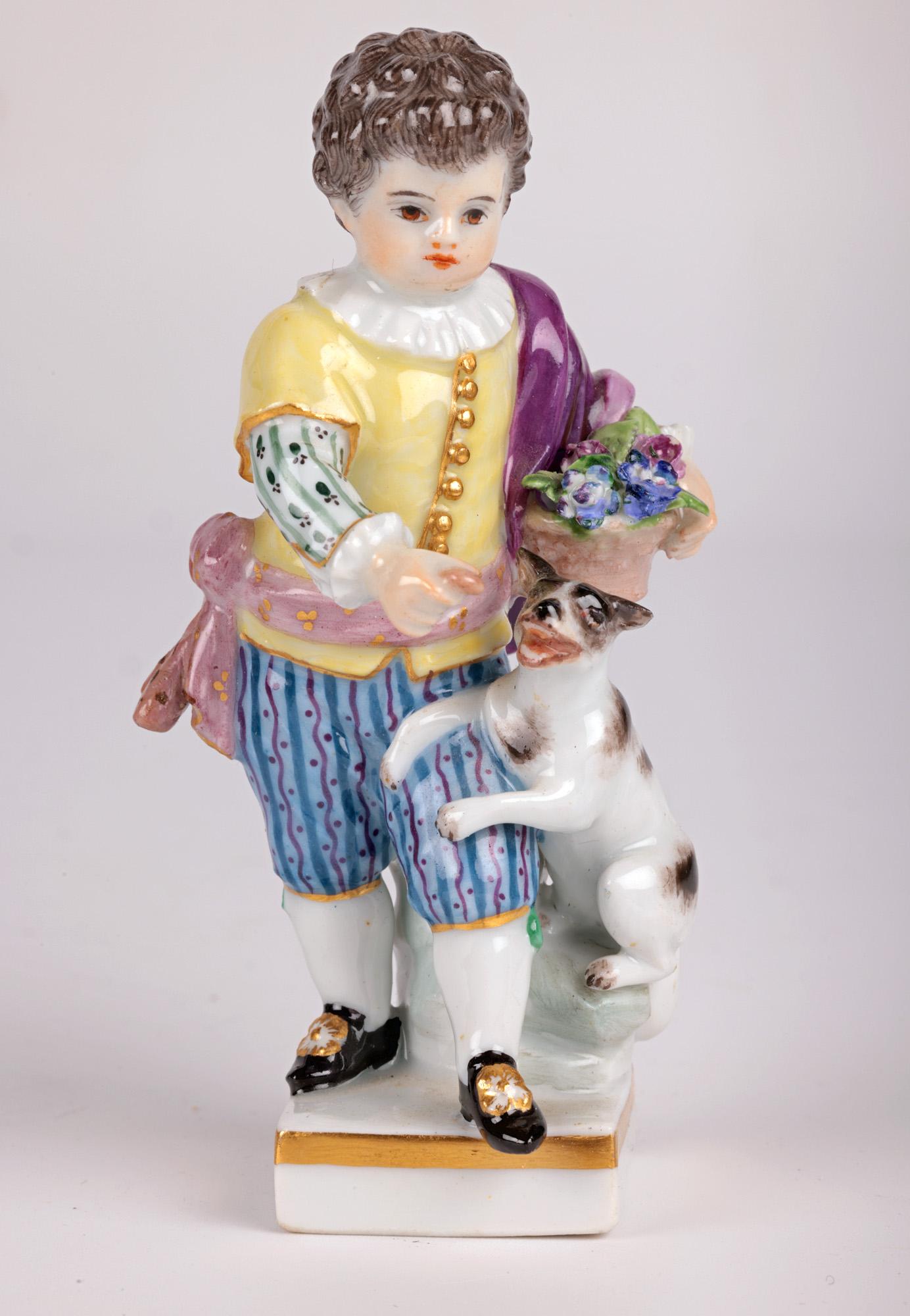 Figurine en porcelaine de Meissen représentant un garçon avec un chien en vente 3