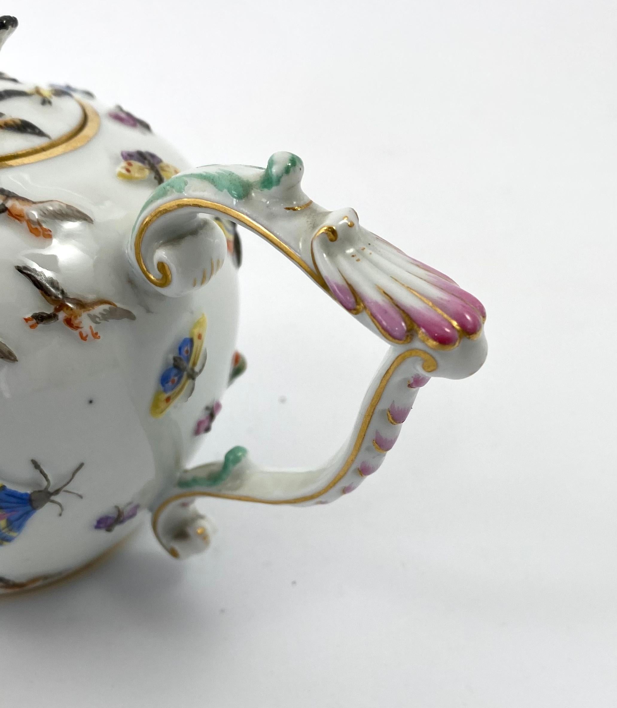 Meissen Porcelain ‘Cats and Dogs’ Teapot, c. 1830. 1