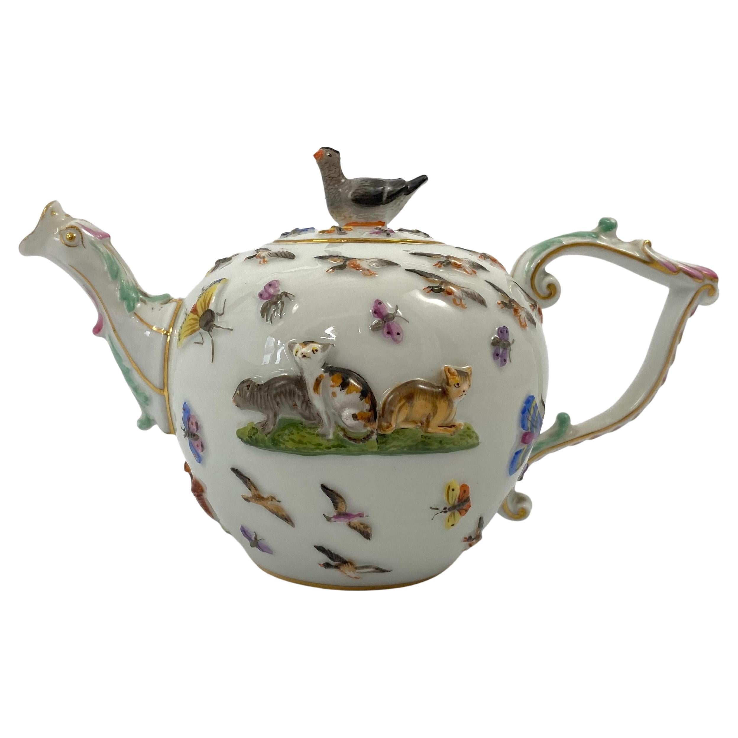 Meissen Porcelain ‘Cats and Dogs’ Teapot, c. 1830.